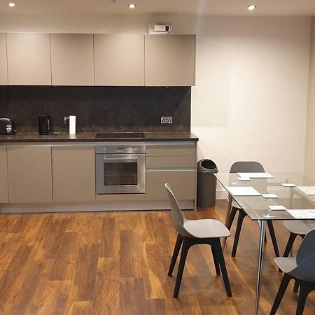 Stunning 2-Bed Apartment In Manchester City Centre Extérieur photo